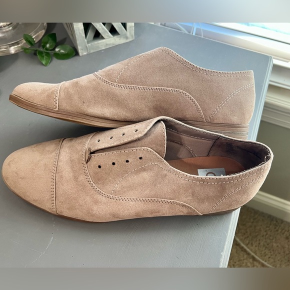 DV Dolce Vita Shoes Womens 9.5 Dress Oxford Flats Beige Textile Almond Cap Toe - Picture 7 of 7